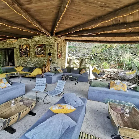 Bed & Breakfast Le Moulin Du Temps -chambres Et Lounge Bar Au Bord De La Riviere Corbes