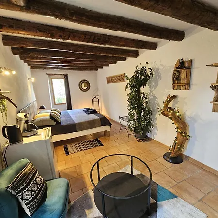 Bed & Breakfast Le Moulin Du Temps -chambres Et Lounge Bar Au Bord De La Riviere