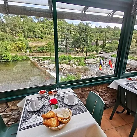 Le Moulin Du Temps Corbés