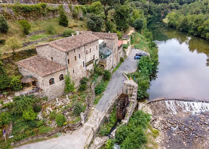 Le Moulin Du Temps -chambres Et Lounge Bar Au Bord De La Riviere 3* Corbés
