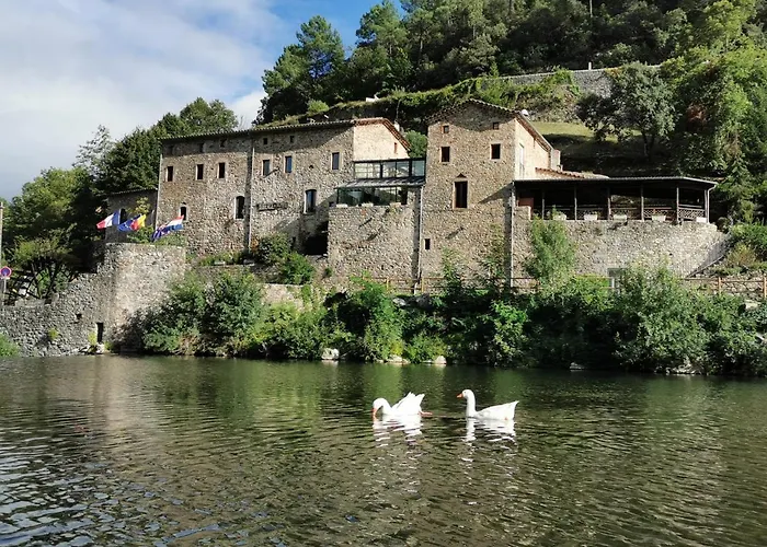 Le Moulin Du Temps -chambres Et Lounge Bar Au Bord De La Riviere Corbés
