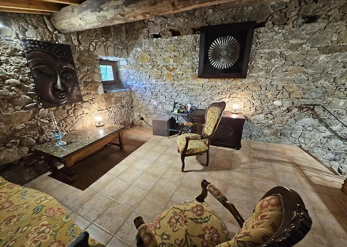 Le Moulin Du Temps -chambres Et Lounge Bar Au Bord De La Riviere Frühstückspension